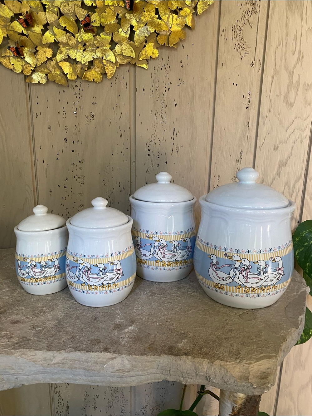 Vintage Ribbon Geese 4 piece canister set